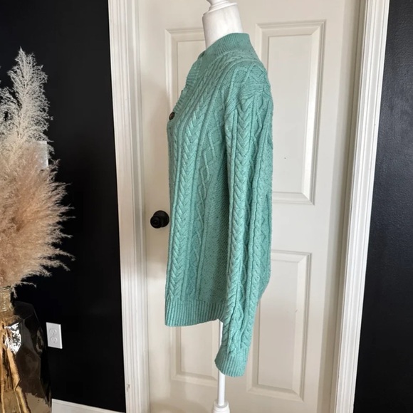 L.L. Bean Men's Bean's Heritage Soft Cotton Fisherman Sweater
Size Large Tall - Picture 4 of 12